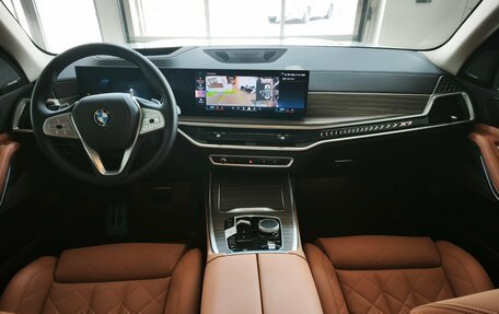 BMW X7, 2024 год, 16 000 000 рублей, 12 фотография