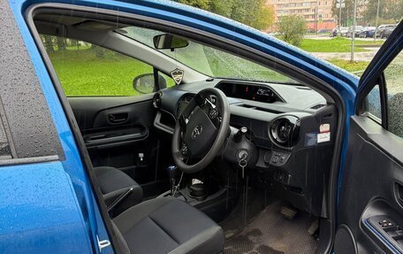 Toyota Aqua I, 2015 год, 749 999 рублей, 8 фотография