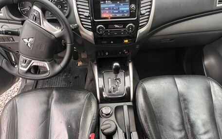 Mitsubishi L200 IV рестайлинг, 2017 год, 2 100 000 рублей, 10 фотография