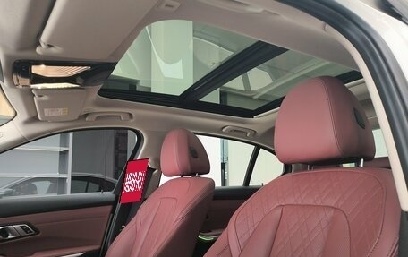 BMW 3 серия, 2024 год, 4 750 000 рублей, 21 фотография