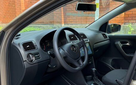 Volkswagen Polo VI (EU Market), 2016 год, 1 299 999 рублей, 18 фотография