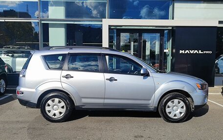 Mitsubishi Outlander III рестайлинг 3, 2009 год, 679 000 рублей, 4 фотография