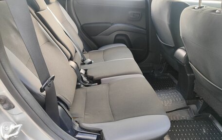 Mitsubishi Outlander III рестайлинг 3, 2009 год, 679 000 рублей, 11 фотография