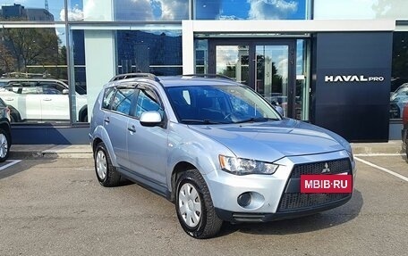 Mitsubishi Outlander III рестайлинг 3, 2009 год, 679 000 рублей, 3 фотография