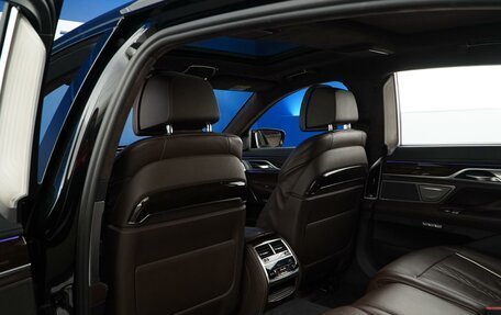 BMW 7 серия, 2016 год, 4 050 000 рублей, 11 фотография