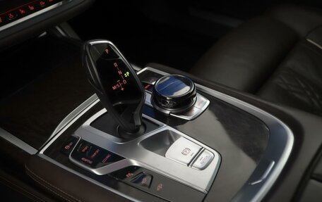 BMW 7 серия, 2016 год, 4 050 000 рублей, 17 фотография