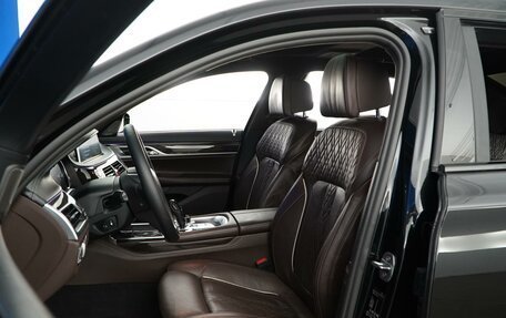 BMW 7 серия, 2016 год, 4 050 000 рублей, 10 фотография