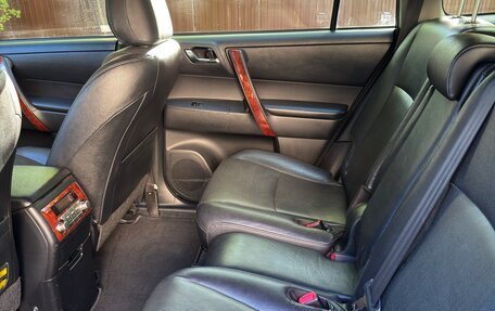 Toyota Highlander III, 2012 год, 1 600 000 рублей, 11 фотография
