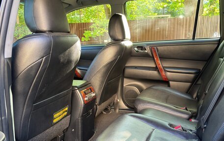 Toyota Highlander III, 2012 год, 1 600 000 рублей, 10 фотография