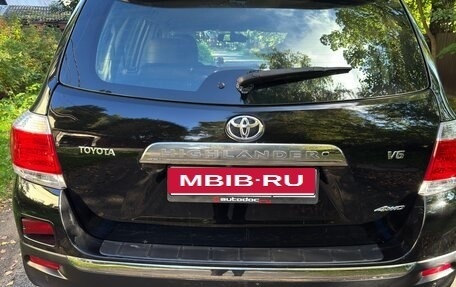 Toyota Highlander III, 2012 год, 1 600 000 рублей, 6 фотография