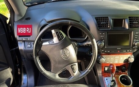 Toyota Highlander III, 2012 год, 1 600 000 рублей, 13 фотография