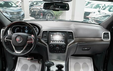 Jeep Grand Cherokee, 2013 год, 1 890 000 рублей, 9 фотография
