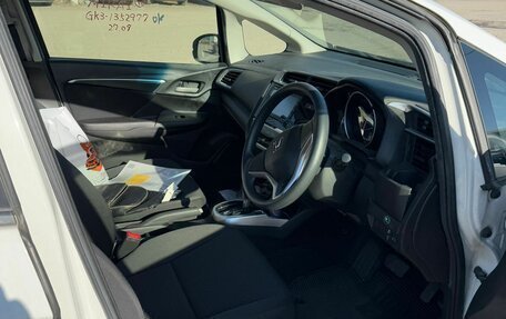 Honda Fit III, 2019 год, 1 200 000 рублей, 16 фотография