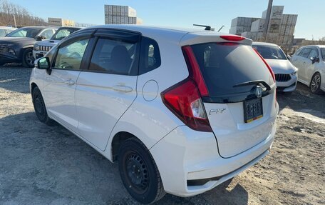 Honda Fit III, 2019 год, 1 200 000 рублей, 14 фотография