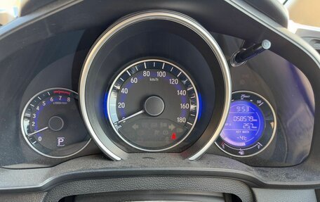 Honda Fit III, 2019 год, 1 200 000 рублей, 18 фотография
