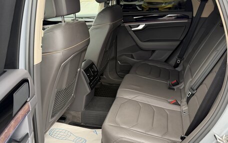 Volkswagen Touareg III, 2019 год, 3 799 999 рублей, 14 фотография