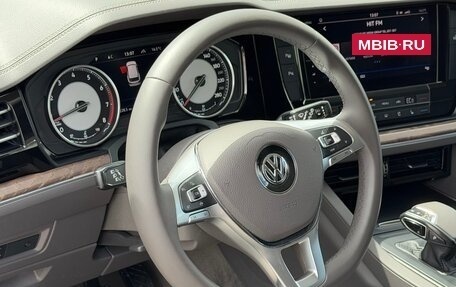 Volkswagen Touareg III, 2019 год, 3 799 999 рублей, 10 фотография