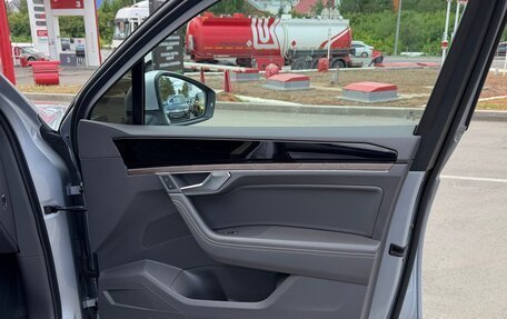 Volkswagen Touareg III, 2019 год, 3 799 999 рублей, 17 фотография