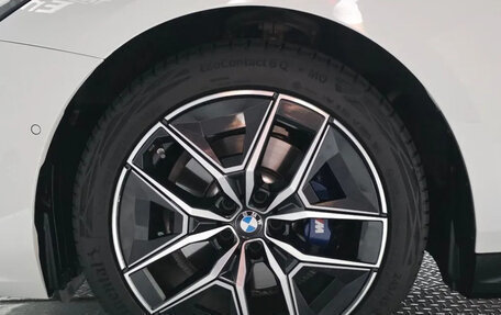 BMW 5 серия, 2025 год, 6 600 000 рублей, 10 фотография