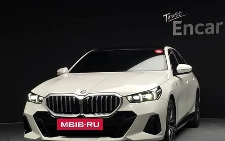 BMW 5 серия, 2025 год, 6 600 000 рублей, 2 фотография