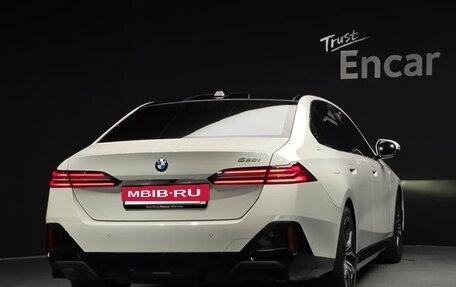 BMW 5 серия, 2025 год, 6 600 000 рублей, 4 фотография