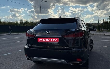 Lexus RX IV рестайлинг, 2022 год, 5 200 000 рублей, 4 фотография