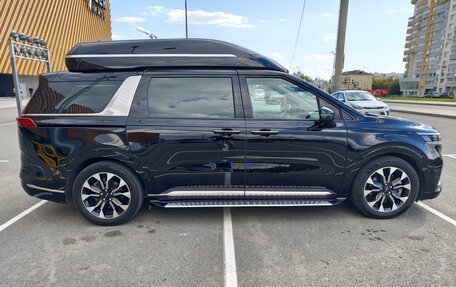 KIA Carnival, 2022 год, 5 500 000 рублей, 8 фотография