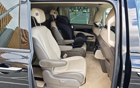 KIA Carnival, 2022 год, 5 500 000 рублей, 11 фотография
