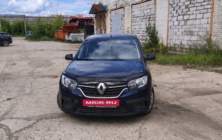 Renault Logan II, 2018 год, 820 000 рублей, 2 фотография