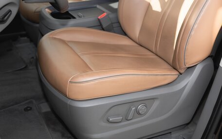 Hyundai Staria, 2022 год, 7 000 000 рублей, 16 фотография
