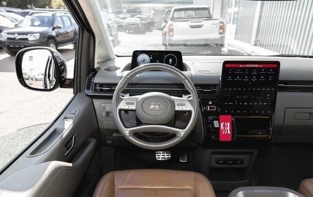 Hyundai Staria, 2022 год, 7 000 000 рублей, 8 фотография