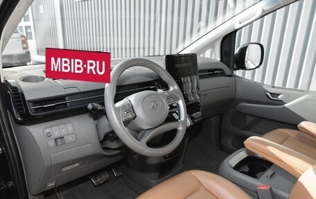 Hyundai Staria, 2022 год, 7 000 000 рублей, 7 фотография