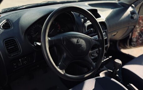 Mitsubishi Carisma I, 2002 год, 349 500 рублей, 11 фотография