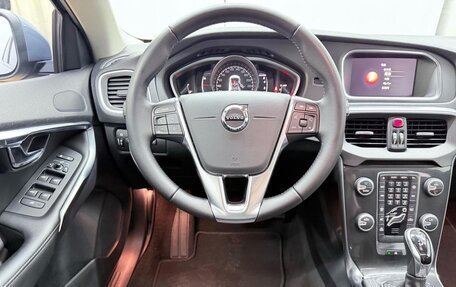 Volvo V40 II рестайлинг, 2019 год, 1 040 000 рублей, 12 фотография