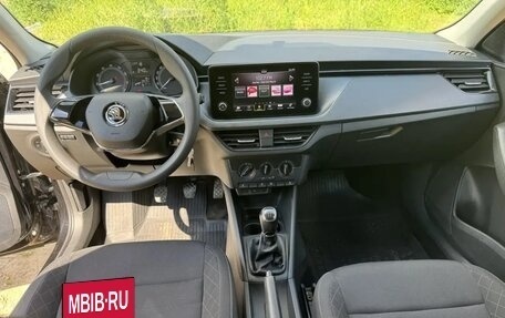 Skoda Rapid II, 2021 год, 1 700 000 рублей, 4 фотография