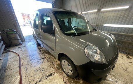 Renault Kangoo II рестайлинг, 2012 год, 550 000 рублей, 5 фотография