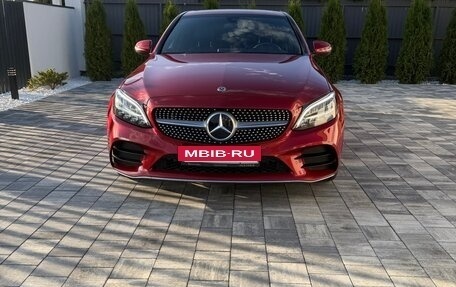 Mercedes-Benz C-Класс, 2018 год, 2 950 000 рублей, 2 фотография
