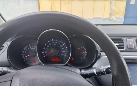 KIA Rio III рестайлинг, 2012 год, 700 000 рублей, 6 фотография