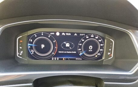 Volkswagen Tiguan II, 2022 год, 2 775 000 рублей, 8 фотография