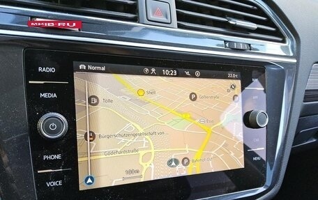 Volkswagen Tiguan II, 2022 год, 2 775 000 рублей, 9 фотография