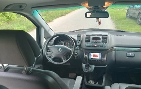 Mercedes-Benz Viano, 2010 год, 2 000 000 рублей, 8 фотография