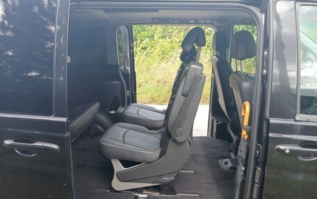 Mercedes-Benz Viano, 2010 год, 2 000 000 рублей, 11 фотография