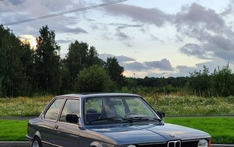 BMW 3 серия, 1982 год, 245 000 рублей, 1 фотография
