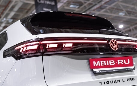 Volkswagen Tiguan, 2025 год, 4 890 000 рублей, 9 фотография
