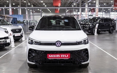 Volkswagen Tiguan, 2025 год, 4 890 000 рублей, 2 фотография