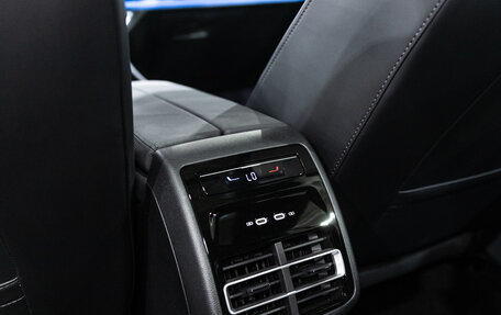 Volkswagen Tiguan, 2025 год, 4 890 000 рублей, 26 фотография