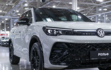 Volkswagen Tiguan, 2025 год, 5 050 000 рублей, 2 фотография