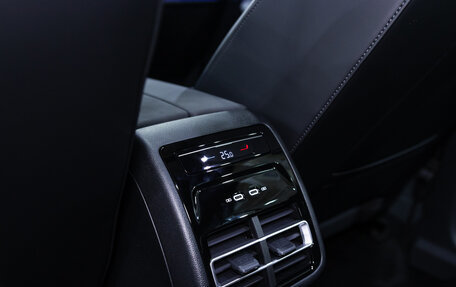 Volkswagen Tiguan, 2025 год, 5 050 000 рублей, 32 фотография