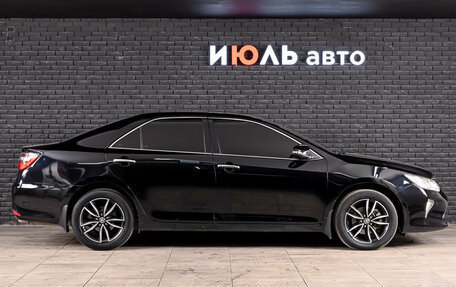Toyota Camry, 2016 год, 2 200 000 рублей, 10 фотография