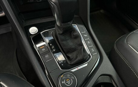 Volkswagen Tiguan II, 2023 год, 3 750 000 рублей, 14 фотография